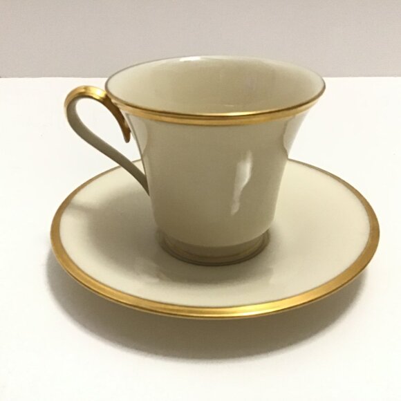 8pc LENOX 'Eternal' Elegant Bone China Teacup & Saucer Set Cream w/Gold Trim - Picture 3 of 8